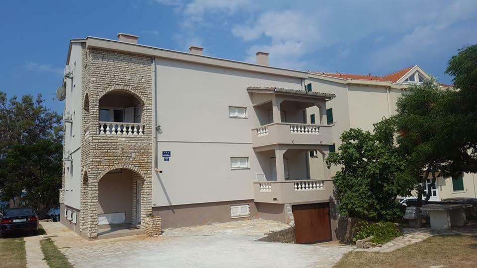 Apartments Katarina 斯塔拉诺瓦利亚 外观 照片